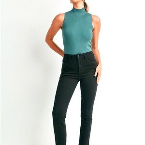 🌻LIKE NEW Just Black Stretch Black Ankle Jeans